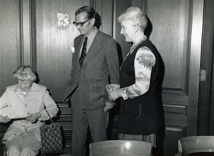 凯斯妹妹与詹姆斯和玛丽·邦德，1982年